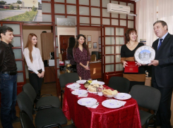 Мэр Волгодонска поблагодарил местных телевизионщиков за объективность 