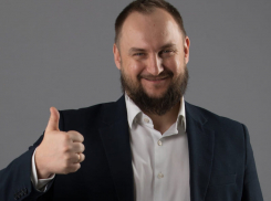 Депутат Владимир Брагин уйдет от руководства комиссии по строительству Думы