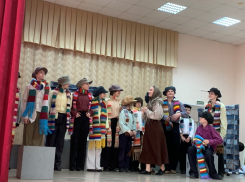 Юным жителям Волгодонска и Цимлянска показали жизнь беспризорных детей в школе-коммуне имени Достоевского