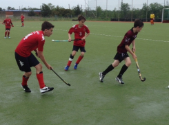 В Волгодонске стартовали финальные игры по хоккею на траве среди юношей