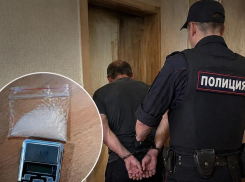 Хранил дома мефедрон: 45-летнего наркомана задержали в Волгодонске 