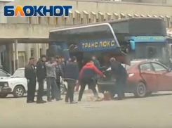 На вокзале Волгодонска в автомобиле прогремел взрыв