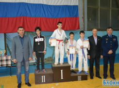 Волгодонские рукопашники выиграли первенство ЮФО