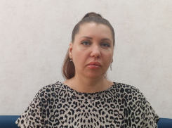 «Меня спасли из-под автобуса»: следственный отдел начал проверку по факту травмирования женщины в общественном транспорте