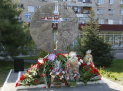 В этот день 13 лет назад был открыт памятный знак «Участникам ликвидации последствий радиационных катастроф»