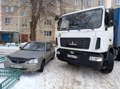 Дорогу мусоровозу: в Волгодонске участились случаи блокировки автомобилистами подъездов к местам сбора отходов