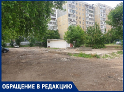 «Что построят на месте разрушенного магазина?»: жители В-5