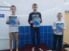 Новые рекорды установили юные волгодонцы на городском соревновании по плаванию