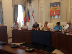 Организацию питания больных в стационарах Волгодонска обсудили депутаты 