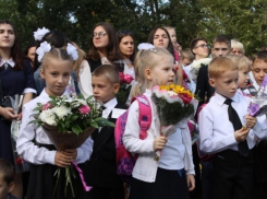 Линейки только для первых классов, ночная вакцинация в общежитиях: как начнется учебный год в Волгодонске