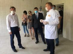 Капремонт хирургического и реанимационного отделений ЦРБ Зимовниковского района будет завершен до конца года