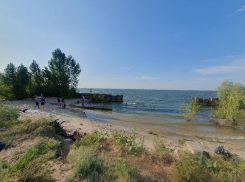Купаться запрещено: излюбленное место для купания на В-9 опасно для горожан 