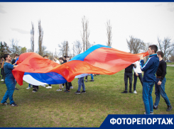 Около 200 волгодонцев выстроились в символ «Z»