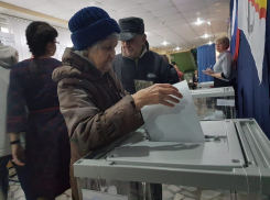 90-летняя волгодончанка в свой день рождения пришла на выборы президента 