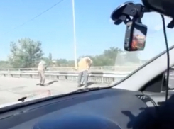 В сбросе строительного мусора в залив были замечены дорожные рабочие в Волгодонске