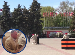 «Было не очень приятно это видеть»: депутат Асташкин об упавшем в обморок юнармейце на Дне Победы