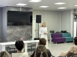 Диалог с властью: депутат Госдумы Екатерина Стенякина обсудила развитие соцсферы и новые законодательные нормы с волгодонцами
