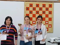 Чемпионкой ЮФО по классическим шахматам среди женщин стала волгодончанка Евгения Сухарева