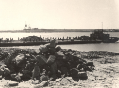76 лет назад баржи доставили в Волгодонск камень для строительства старого города