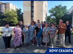 Дворовый тупик: дорожные знаки на Весенней отрезали от мира сотни семей