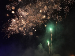 ДК «Октябрь» оплатит фейерверк в день фестиваля «Великий шелковый путь»