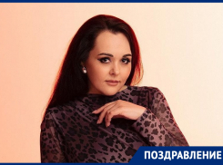 Знает, как преобразить любую девушку: постоянный визажист проекта «Мисс Блокнот» Елена Юкина отмечает день рождения