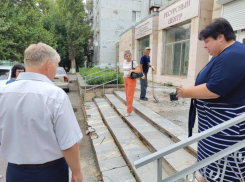 Как продвигается ремонт в ресурсном центре «Активное долголетие» проверил глава администрации