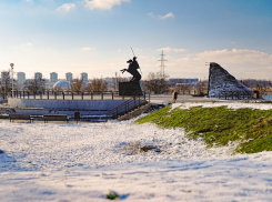 Сильные порывы ветра сделают неприятным нахождение на улице 7 декабря