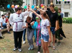 У донских подростков появилась возможность поработать наравне со взрослыми