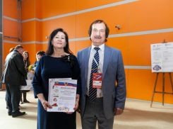 Директора СЮТ Волгодонска Людмилу Рязанкину наградили за преданность дополнительному образованию детей России