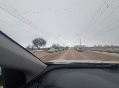 На Путепроводе образовался затор из-за ДТП с участием «такси» и троллейбуса 