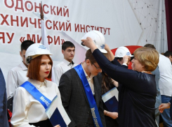 На Ростовской АЭС раскрыли число молодых и не очень новых сотрудников