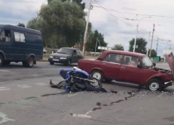 ДТП мотоцикла и «пятерки» произошло на Жуковском шоссе в Волгодонске