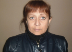 Волгодонцев просят по фото опознать мошенницу, предлагающую магические услуги