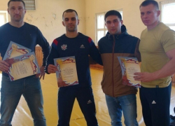 Волгодонские полицейские забрали «серебро» по боевому самбо на региональных соревнованиях
