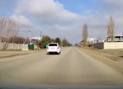 Неадекватный водитель на «Лифане» проехал несколько километров по встречной полосе 