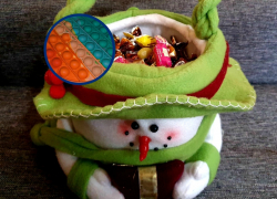 «Поп-ит» и уйму сладостей получат дети сотрудников «Водоканала» на Новый год в Волгодонске