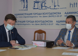 Депутаты предложили продавать больше городской земли и легализовать стихийные рынки