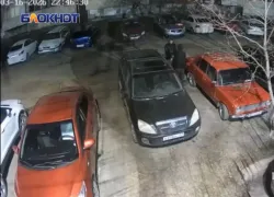 «Бензина и денег не было, но доехать как-то надо было»: двое подростков слили горючее из раритетной «копейки», а потом извинились