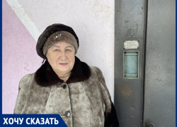 «Наша бывшая домофонная компания нам мстит!»: жители дома по улице Кошевого, 30 возмущены кражей домофонов из подъездов