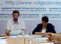 "Объяснениями на уровне детского сада" назвал выступления чиновников депутат Брежнев  