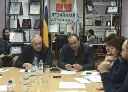 Депутаты отчитали Шайтана за ужасную работу коммунальщиков в гололед 