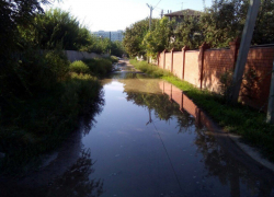 Рабочий "утонул" из-за очередного порыва трубопровода в Волгодонске