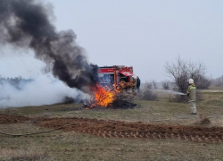 Огонь по расписанию: лесные пожарные Волгодонска устроили масштабные учения в двух районах