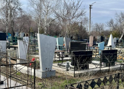 Волгодонцам временно запретили посещать городские кладбища 