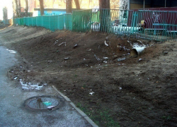 Спасти детский садик на Гагарина от сползания поможет каменная стена - читатель