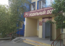 «Не хватает врачей»: о закрытии родильного дома переживают жители Волгодонска 