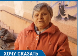 В переходе на вокзале бомжи, собаки и вонь невыносимая, - волгодончанка Зоя Абрамова 