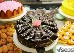 В Волгодонске мужчина украл из кафе алкоголь и кондитерские изделия