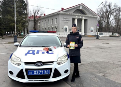 «Моя мама - автоледи» трогательная акция прошла в Волгодонске ко Дню матери В Волгодонске поздравили «мам за рулем»